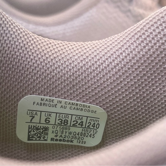 Reebok Sublite Legend Work Sneaker women’s 7 Rose Gold Safety toe - Picture 11 of 14